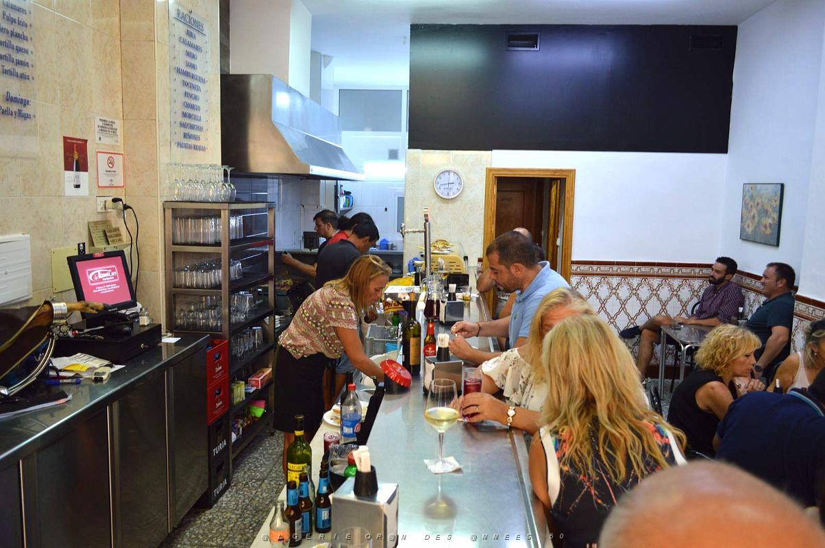 16 ALMERIA -TAPAS AVEC LES AMIS AU FLORIDA (22).JPG